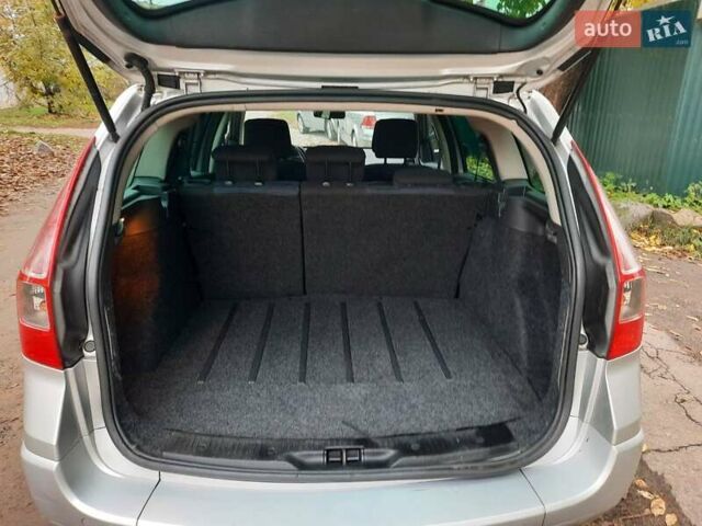 Серый Рено Меган, объемом двигателя 1.6 л и пробегом 224 тыс. км за 5850 $, фото 78 на Automoto.ua