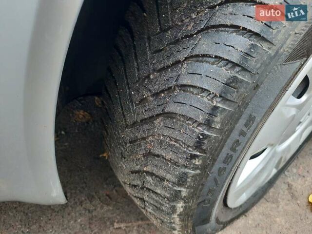 Серый Рено Меган, объемом двигателя 1.6 л и пробегом 224 тыс. км за 5850 $, фото 113 на Automoto.ua