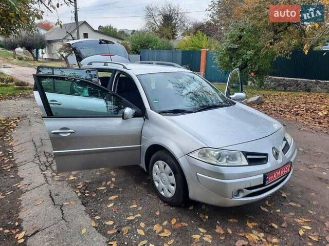 Серый Рено Меган, объемом двигателя 1.6 л и пробегом 224 тыс. км за 5850 $, фото 105 на Automoto.ua