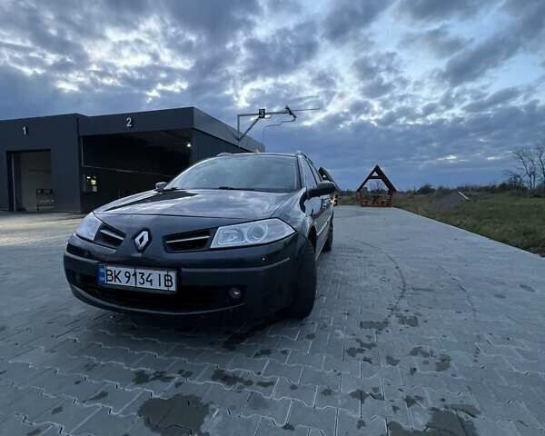 Серый Рено Меган, объемом двигателя 1.46 л и пробегом 320 тыс. км за 4850 $, фото 2 на Automoto.ua