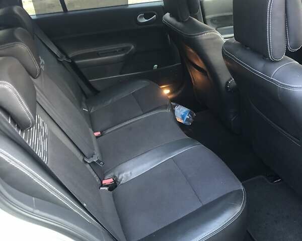 Серый Рено Меган, объемом двигателя 2 л и пробегом 205 тыс. км за 6500 $, фото 29 на Automoto.ua