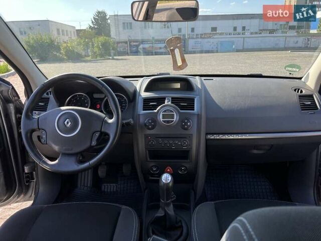 Сірий Рено Меган, об'ємом двигуна 1.6 л та пробігом 170 тис. км за 6500 $, фото 12 на Automoto.ua