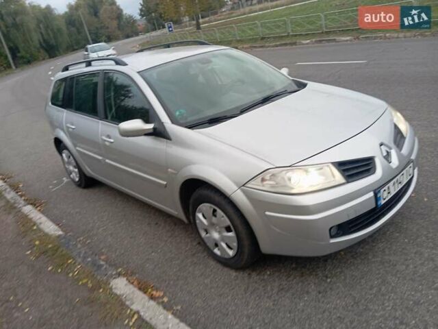 Серый Рено Меган, объемом двигателя 1.6 л и пробегом 230 тыс. км за 5299 $, фото 16 на Automoto.ua