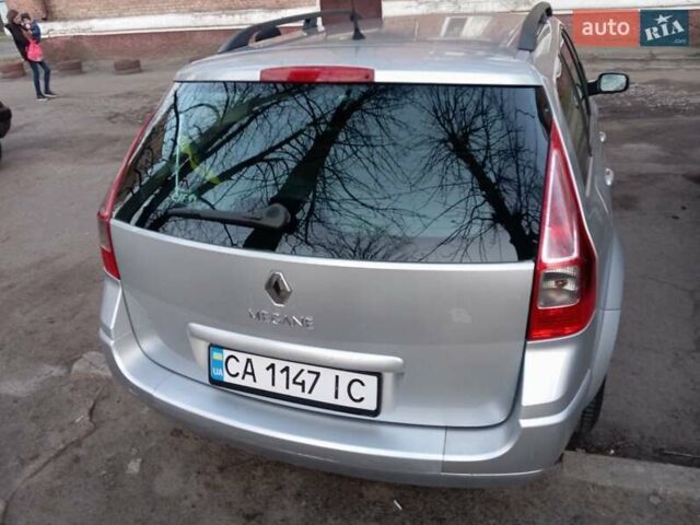 Серый Рено Меган, объемом двигателя 1.6 л и пробегом 230 тыс. км за 5299 $, фото 8 на Automoto.ua