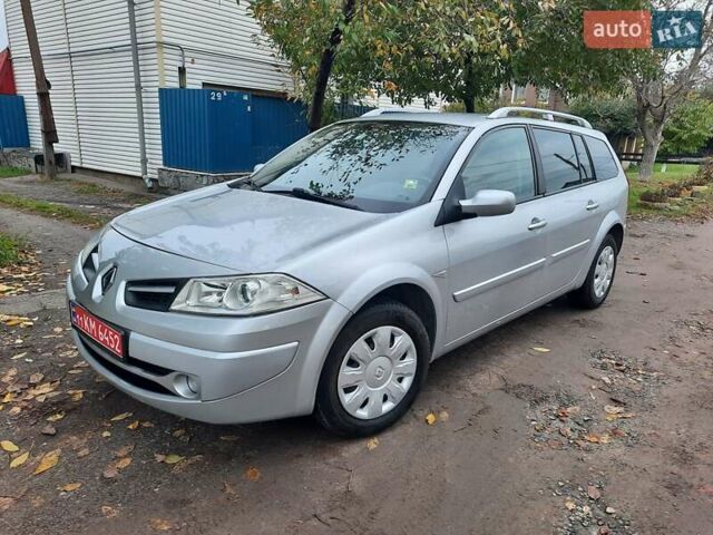 Серый Рено Меган, объемом двигателя 1.6 л и пробегом 224 тыс. км за 5850 $, фото 1 на Automoto.ua