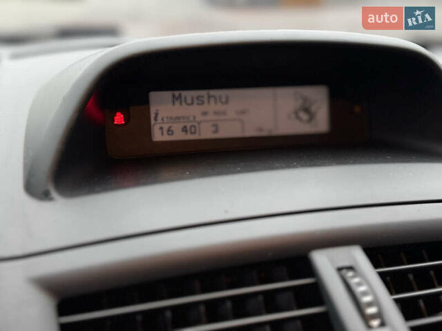 Сірий Рено Меган, об'ємом двигуна 1.6 л та пробігом 250 тис. км за 5200 $, фото 22 на Automoto.ua