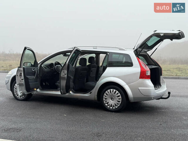 Серый Рено Меган, объемом двигателя 1.6 л и пробегом 213 тыс. км за 5100 $, фото 38 на Automoto.ua