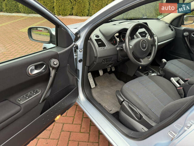 Сірий Рено Меган, об'ємом двигуна 1.6 л та пробігом 143 тис. км за 5700 $, фото 20 на Automoto.ua