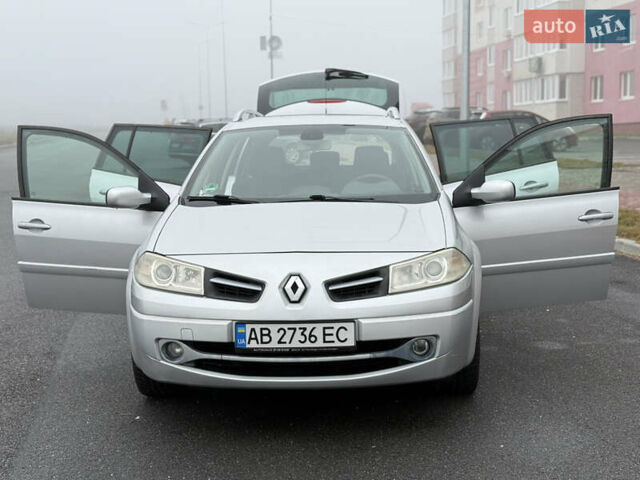 Серый Рено Меган, объемом двигателя 1.6 л и пробегом 213 тыс. км за 5100 $, фото 37 на Automoto.ua