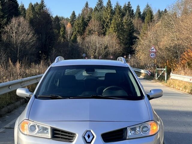 Серый Рено Меган, объемом двигателя 1.9 л и пробегом 350 тыс. км за 3600 $, фото 1 на Automoto.ua