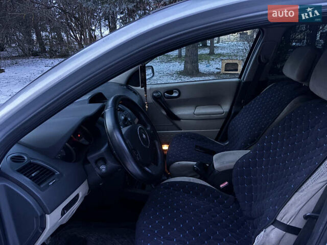 Сірий Рено Меган, об'ємом двигуна 1.87 л та пробігом 320 тис. км за 3800 $, фото 10 на Automoto.ua