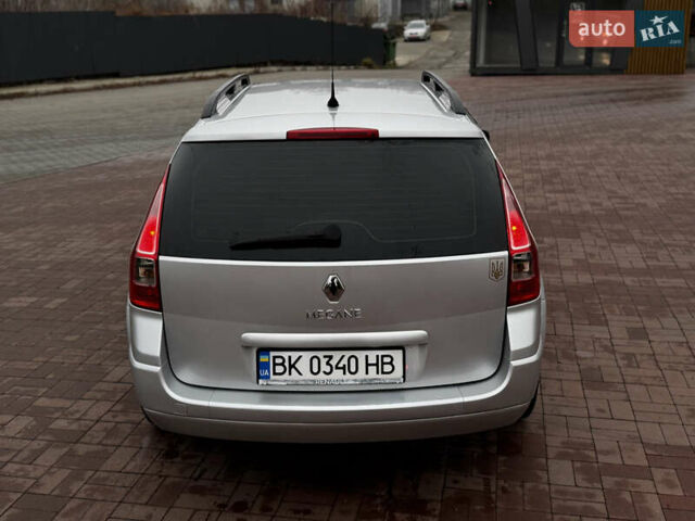 Сірий Рено Меган, об'ємом двигуна 1.6 л та пробігом 250 тис. км за 5200 $, фото 9 на Automoto.ua
