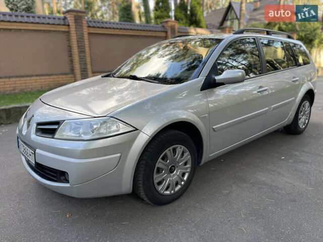 Сірий Рено Меган, об'ємом двигуна 1.6 л та пробігом 227 тис. км за 5600 $, фото 2 на Automoto.ua