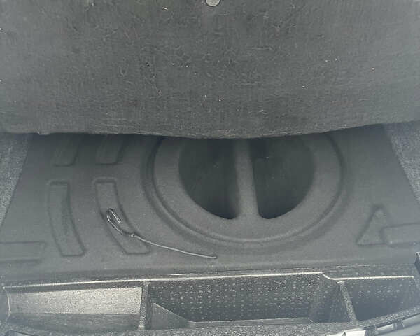 Серый Рено Меган, объемом двигателя 1.46 л и пробегом 271 тыс. км за 6500 $, фото 5 на Automoto.ua