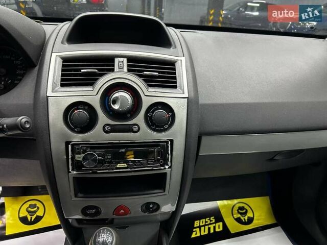 Сірий Рено Меган, об'ємом двигуна 0 л та пробігом 224 тис. км за 7000 $, фото 11 на Automoto.ua