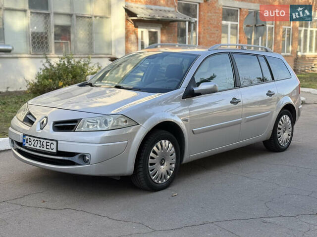 Серый Рено Меган, объемом двигателя 1.6 л и пробегом 213 тыс. км за 5650 $, фото 1 на Automoto.ua