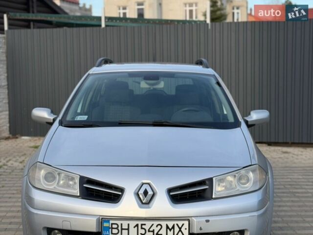 Серый Рено Меган, объемом двигателя 1.6 л и пробегом 271 тыс. км за 4450 $, фото 1 на Automoto.ua