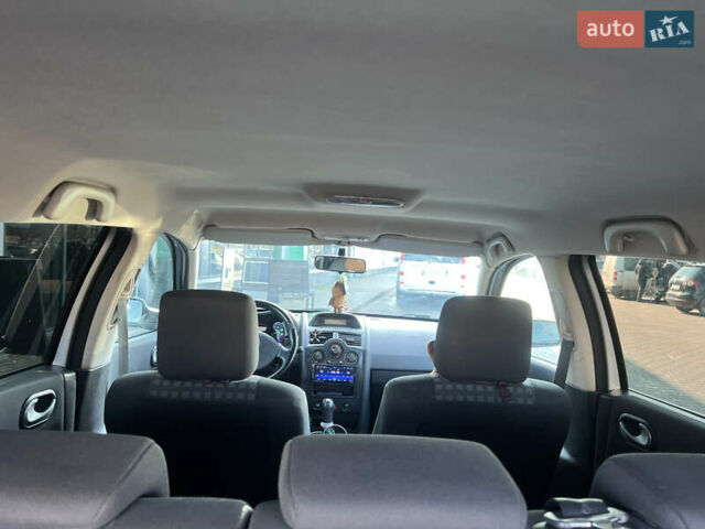 Серый Рено Меган, объемом двигателя 1.5 л и пробегом 250 тыс. км за 6700 $, фото 28 на Automoto.ua