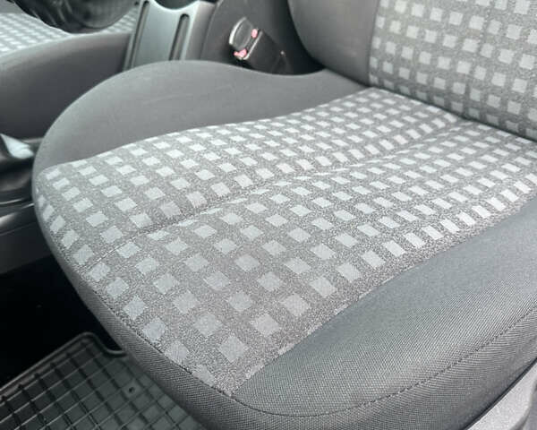 Серый Рено Меган, объемом двигателя 1.6 л и пробегом 174 тыс. км за 5899 $, фото 28 на Automoto.ua