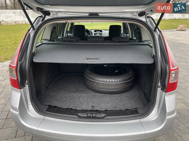 Сірий Рено Меган, об'ємом двигуна 1.6 л та пробігом 171 тис. км за 5999 $, фото 23 на Automoto.ua