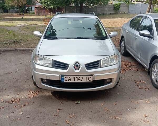 Серый Рено Меган, объемом двигателя 1.6 л и пробегом 230 тыс. км за 5299 $, фото 10 на Automoto.ua