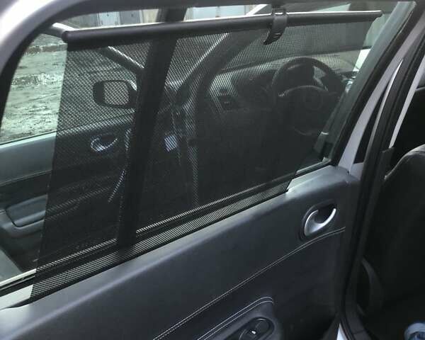 Серый Рено Меган, объемом двигателя 2 л и пробегом 205 тыс. км за 6500 $, фото 13 на Automoto.ua