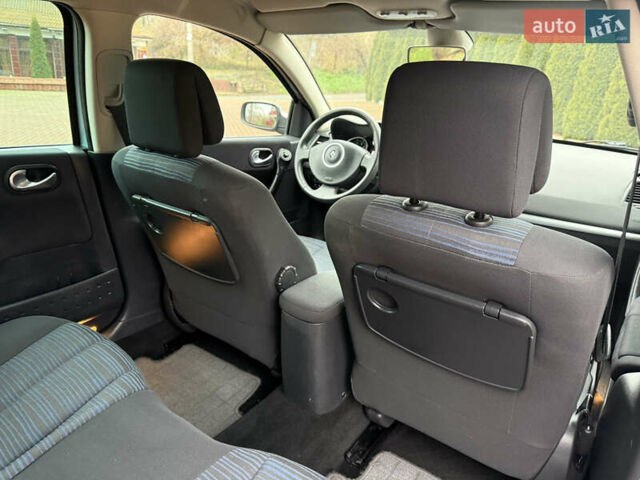 Сірий Рено Меган, об'ємом двигуна 1.6 л та пробігом 143 тис. км за 5700 $, фото 42 на Automoto.ua