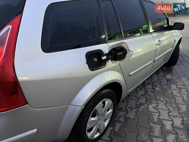 Серый Рено Меган, объемом двигателя 1.5 л и пробегом 385 тыс. км за 5600 $, фото 16 на Automoto.ua