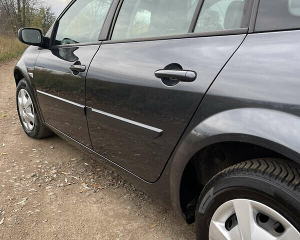 Серый Рено Меган, объемом двигателя 1.6 л и пробегом 217 тыс. км за 5350 $, фото 27 на Automoto.ua