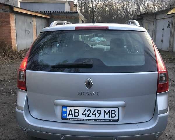 Серый Рено Меган, объемом двигателя 2 л и пробегом 205 тыс. км за 6500 $, фото 4 на Automoto.ua