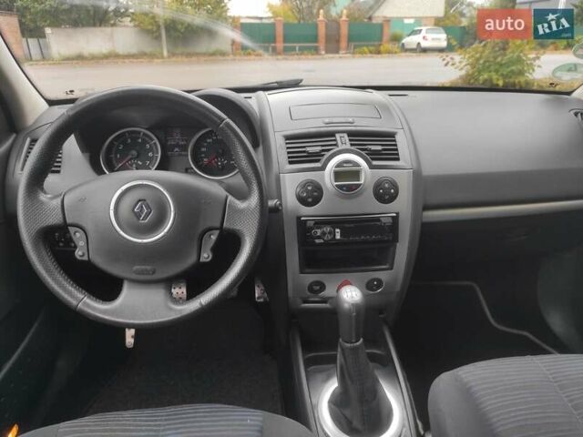 Сірий Рено Меган, об'ємом двигуна 1.6 л та пробігом 213 тис. км за 5990 $, фото 14 на Automoto.ua