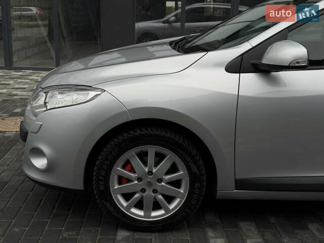 Сірий Рено Меган, об'ємом двигуна 1.6 л та пробігом 196 тис. км за 7850 $, фото 68 на Automoto.ua