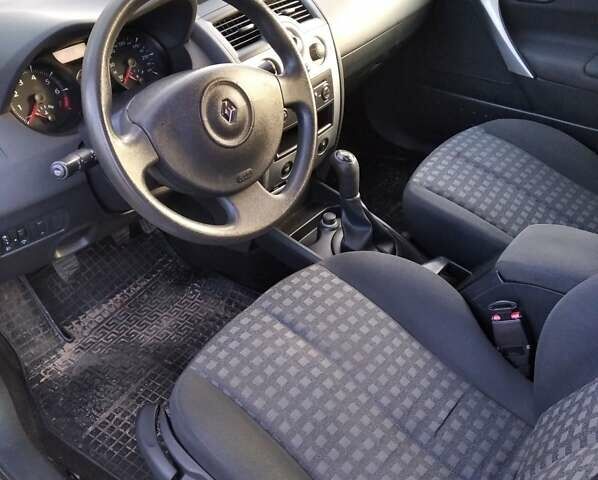 Серый Рено Меган, объемом двигателя 1.6 л и пробегом 178 тыс. км за 5900 $, фото 20 на Automoto.ua