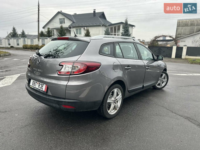 Сірий Рено Меган, об'ємом двигуна 1.6 л та пробігом 176 тис. км за 6450 $, фото 6 на Automoto.ua