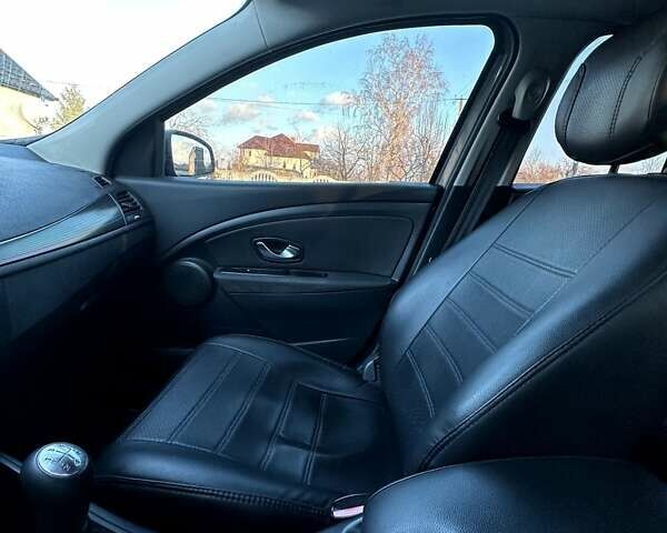 Сірий Рено Меган, об'ємом двигуна 1.46 л та пробігом 220 тис. км за 7190 $, фото 20 на Automoto.ua