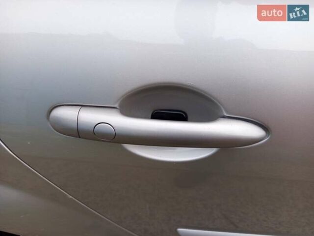 Серый Рено Меган, объемом двигателя 1.6 л и пробегом 198 тыс. км за 5800 $, фото 31 на Automoto.ua