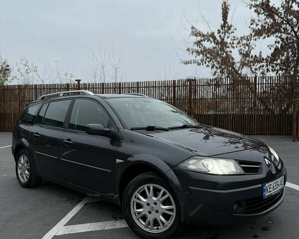 Серый Рено Меган, объемом двигателя 1.6 л и пробегом 204 тыс. км за 6900 $, фото 2 на Automoto.ua