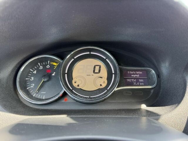 Серый Рено Меган, объемом двигателя 0 л и пробегом 143 тыс. км за 3999 $, фото 9 на Automoto.ua