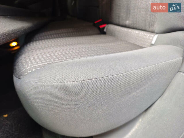 Серый Рено Меган, объемом двигателя 1.6 л и пробегом 185 тыс. км за 6250 $, фото 11 на Automoto.ua
