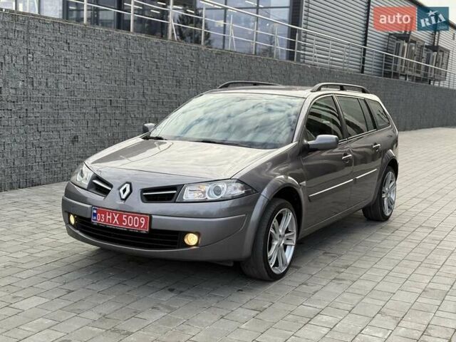 Серый Рено Меган, объемом двигателя 1.6 л и пробегом 195 тыс. км за 5750 $, фото 14 на Automoto.ua