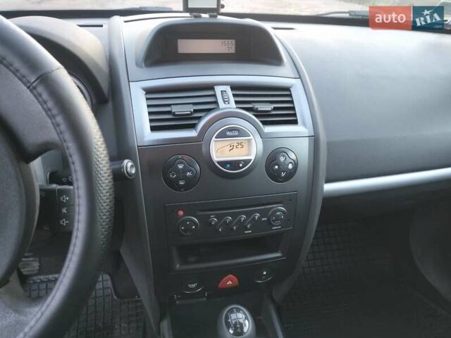 Серый Рено Меган, объемом двигателя 1.6 л и пробегом 183 тыс. км за 6200 $, фото 7 на Automoto.ua