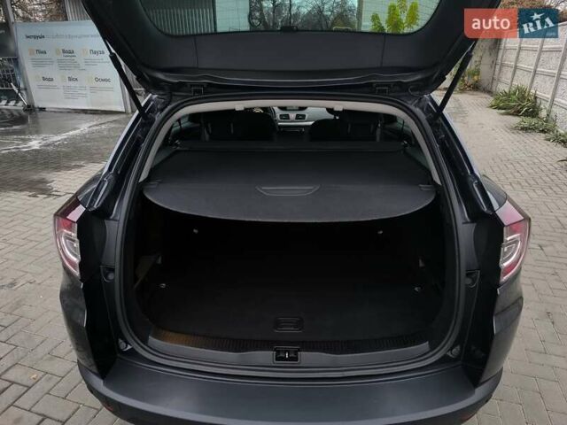 Серый Рено Меган, объемом двигателя 1.6 л и пробегом 115 тыс. км за 7050 $, фото 11 на Automoto.ua