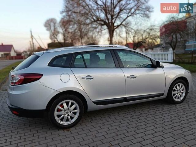 Серый Рено Меган, объемом двигателя 1.6 л и пробегом 195 тыс. км за 6800 $, фото 70 на Automoto.ua