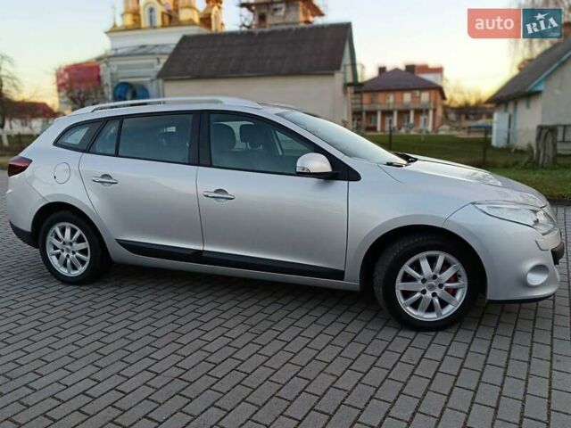 Серый Рено Меган, объемом двигателя 1.6 л и пробегом 195 тыс. км за 6800 $, фото 29 на Automoto.ua