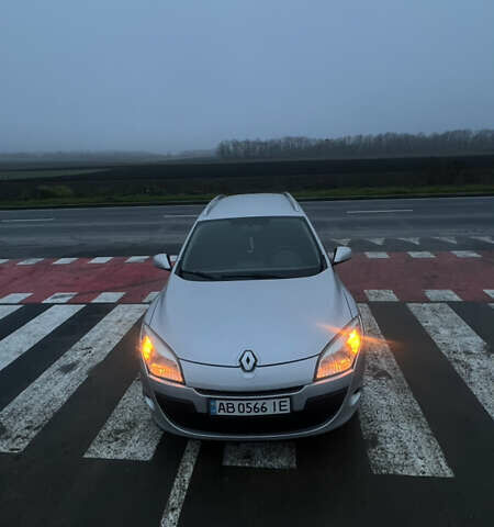 Серый Рено Меган, объемом двигателя 1.5 л и пробегом 248 тыс. км за 6500 $, фото 6 на Automoto.ua