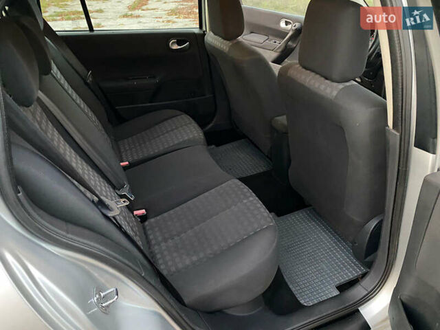Сірий Рено Меган, об'ємом двигуна 1.6 л та пробігом 260 тис. км за 3600 $, фото 17 на Automoto.ua