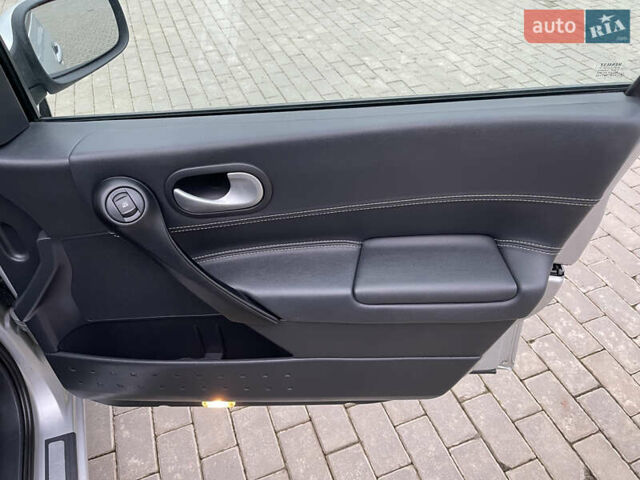 Сірий Рено Меган, об'ємом двигуна 1.6 л та пробігом 230 тис. км за 5950 $, фото 33 на Automoto.ua