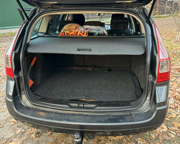 Серый Рено Меган, объемом двигателя 1.6 л и пробегом 204 тыс. км за 6900 $, фото 20 на Automoto.ua