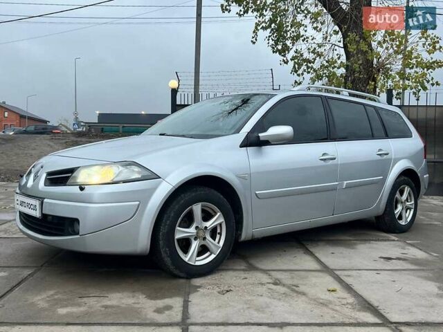 Серый Рено Меган, объемом двигателя 1.6 л и пробегом 263 тыс. км за 5590 $, фото 2 на Automoto.ua