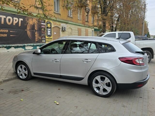 Серый Рено Меган, объемом двигателя 1 л и пробегом 200 тыс. км за 7300 $, фото 1 на Automoto.ua